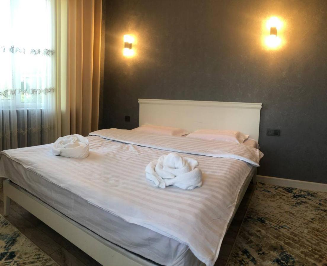 Appartamento Vavilon Karakol Esterno foto