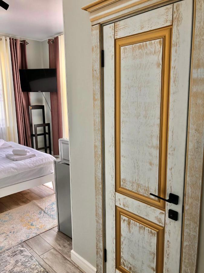 Appartamento Vavilon Karakol Esterno foto